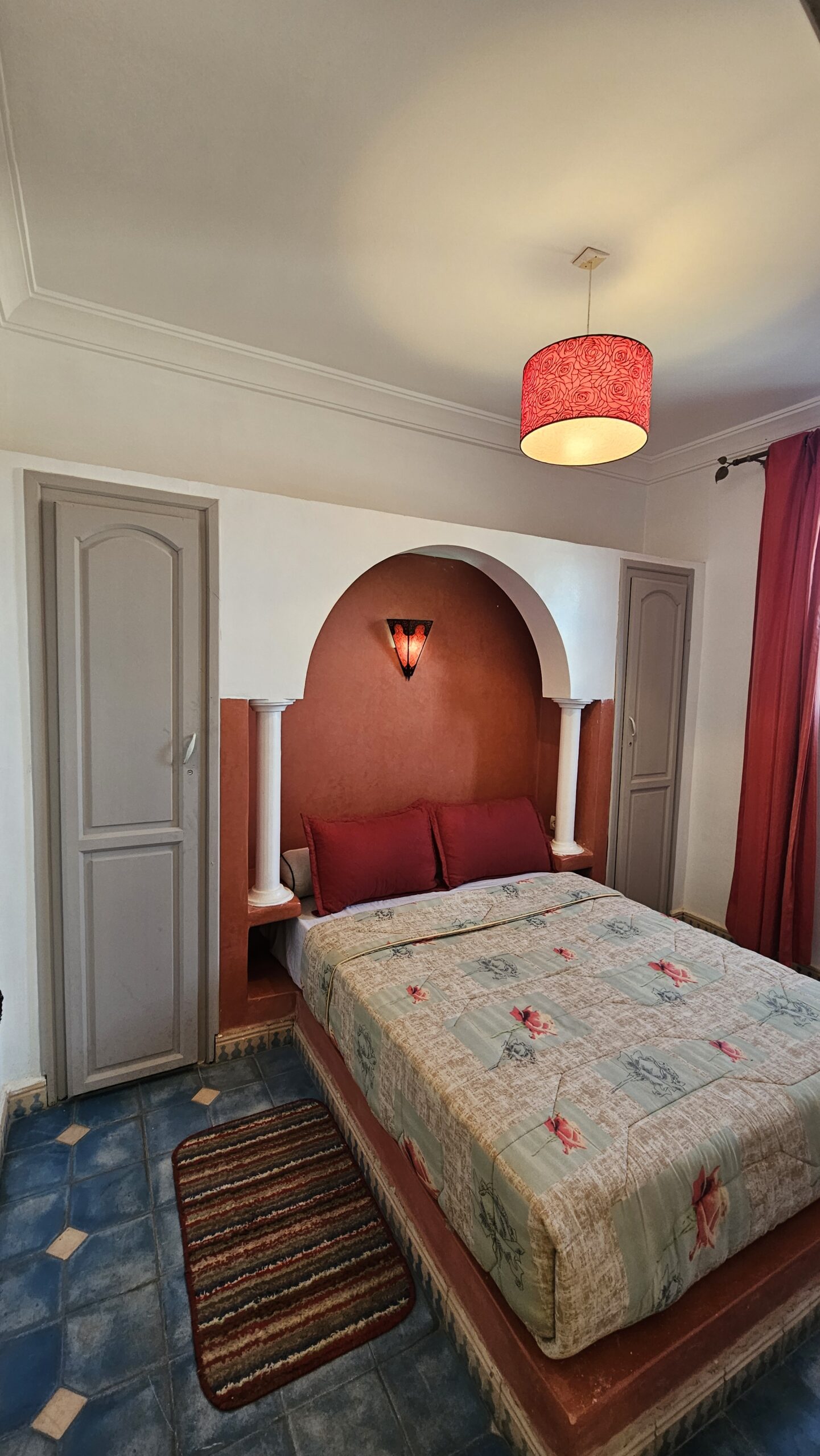 Private room for two